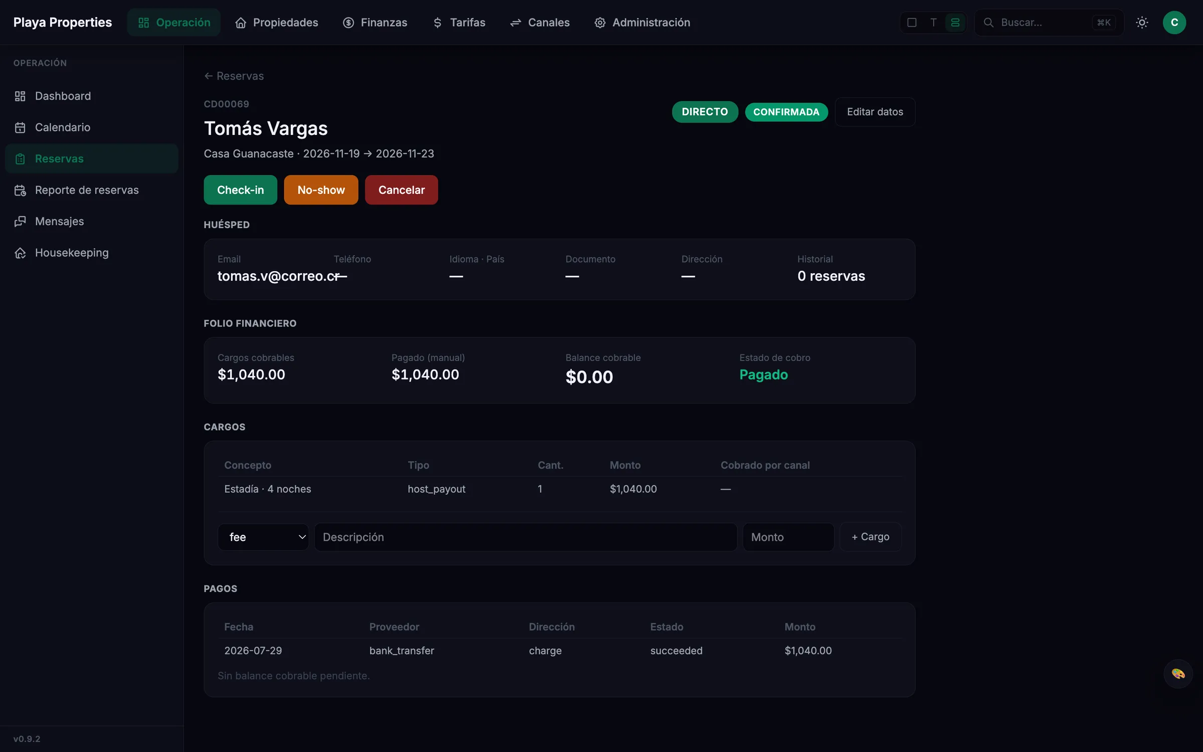 Hoja de reserva en HostFlowLab con folio financiero y estado de pago